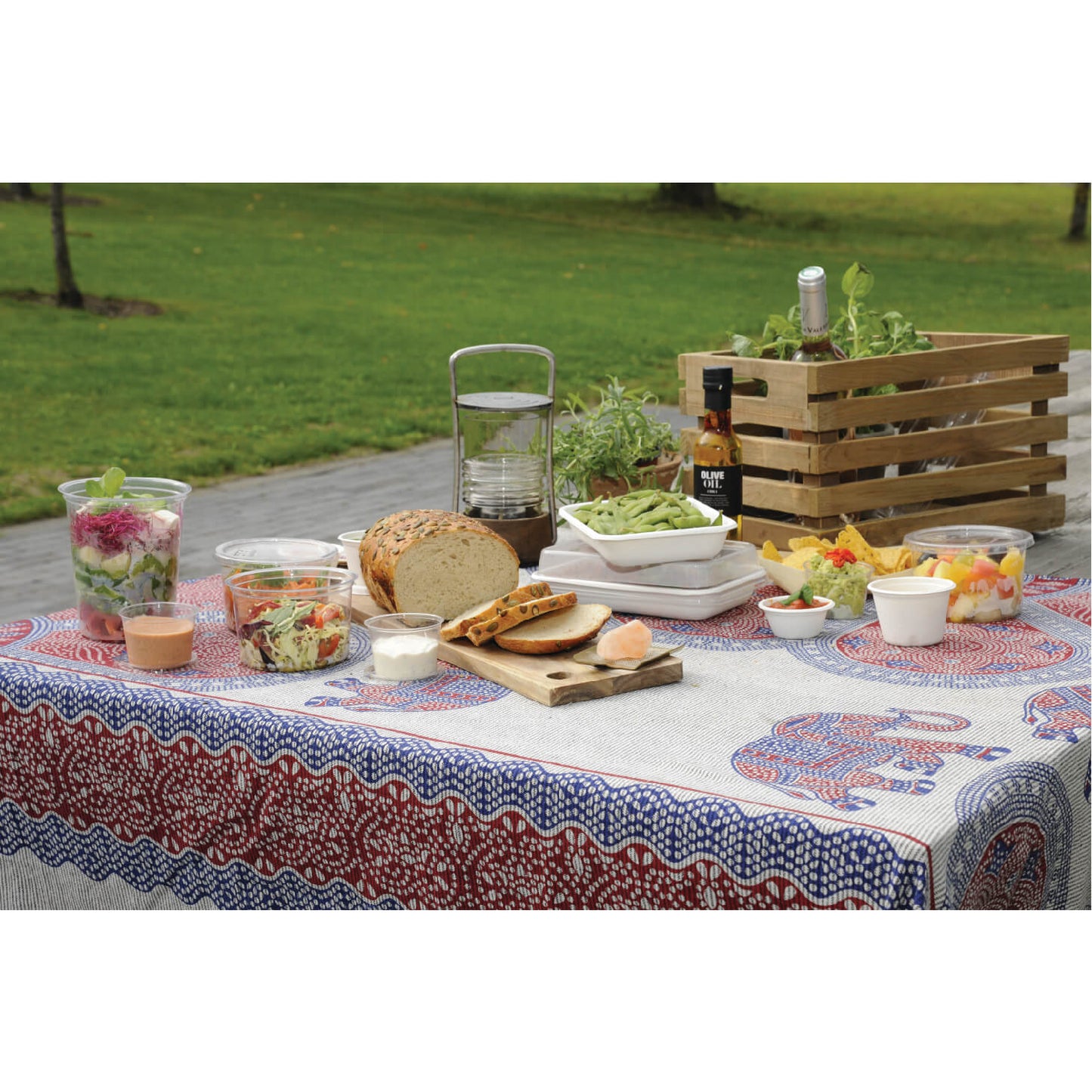 8.3" x 5.5" x 2" Compostable Bagasse/Sugarcane To-Go Container / Lid